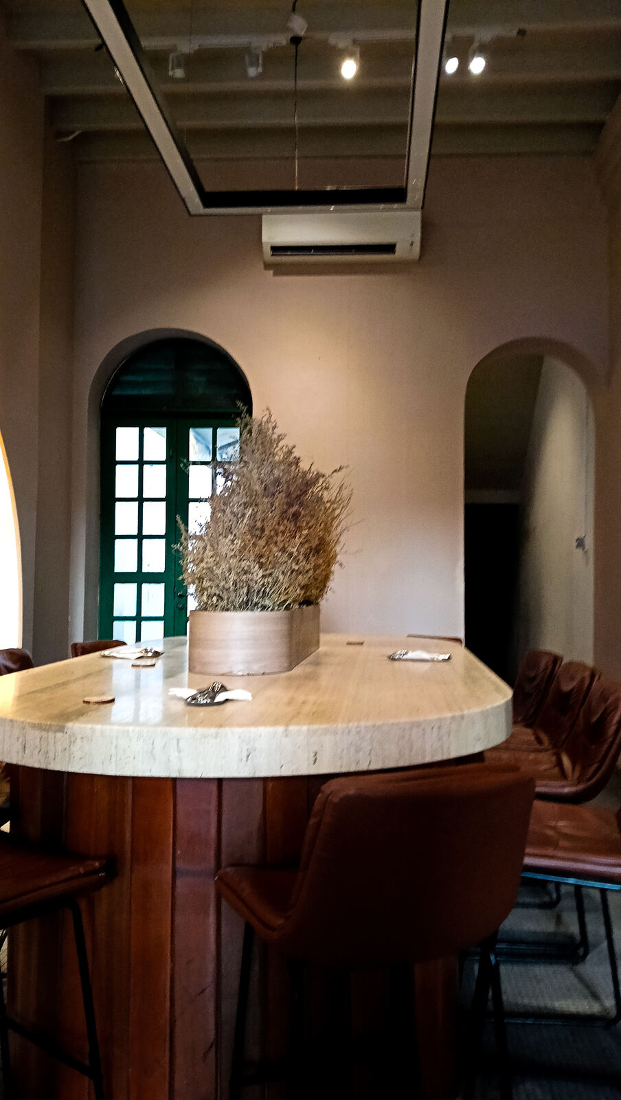 Aesthetic Hotels & Stays